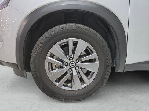 Certified 2025 Nissan Pathfinder SV image 23