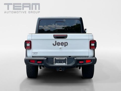 Used 2024 Jeep Gladiator Rubicon w/ Technology Group AWD/4WD image 6