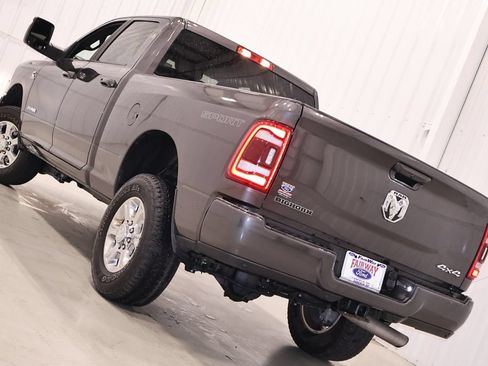 Used 2024 RAM 2500 Big Horn w/ Sport Appearance Package AWD/4WD image 34