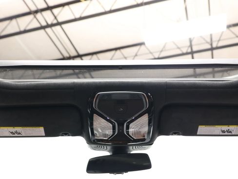 Used 2022 BMW M760i xDrive M760i xDrive Sedan 4D w/ Luxury Rear Seating Package image 48