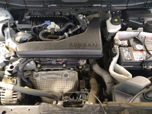 Used 2019 Nissan Rogue S w/ Special Edition Package FWD image 30