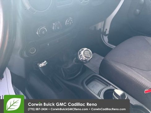 Used 2015 Jeep Wrangler Unlimited Sport image 31