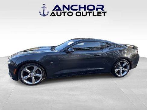 Used 2017 Chevrolet Camaro SS image 5