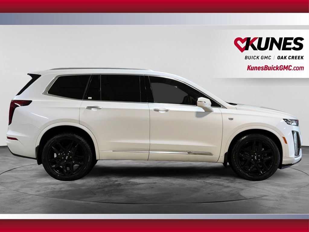 Used 2021 Cadillac XT6 Premium Luxury AWD/4WD image 12