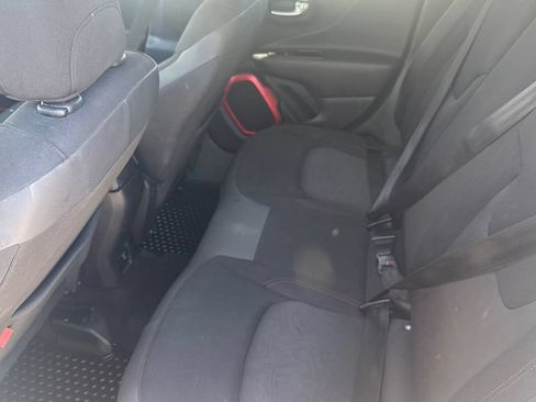 Used 2016 Jeep Renegade Trailhawk AWD/4WD image 10