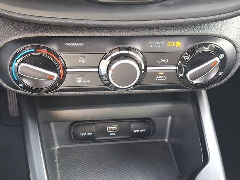 Used 2024 Kia Soul LX w/ Option Group 015 image 16