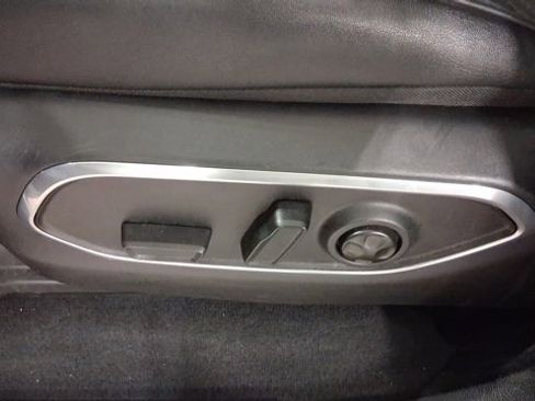 Used 2024 Jeep Wagoneer L Series II w/ Flexible Seating Group image 29