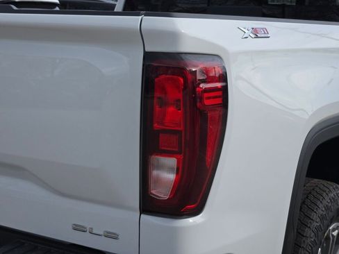 New 2026 GMC Sierra 1500 SLE AWD/4WD image 13