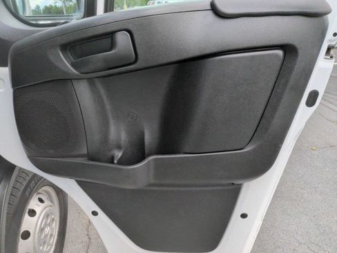Used 2023 RAM ProMaster 2500 w/ Premium Convenience Group (B) FWD image 5