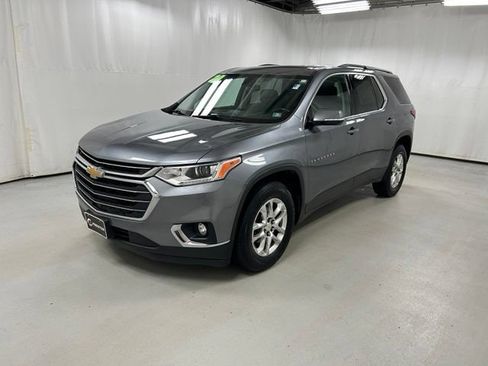Used 2020 Chevrolet Traverse LT AWD/4WD image 2