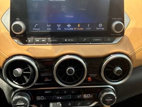 Used 2022 Nissan Sentra SV w/ SV Premium Package FWD image 11
