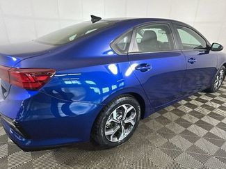 Used 2020 Kia Forte LXS FWD video 2
