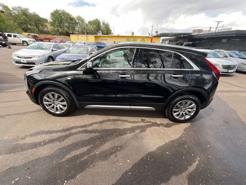 Used 2019 Cadillac XT4 Premium Luxury AWD/4WD image 4