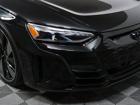 Used 2023 Audi e-tron GT Prestige image 37