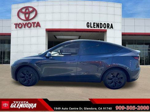 Used 2024 Tesla Model Y Long Range RWD image 6