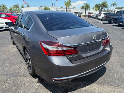 Used 2017 Honda Accord LX image 5