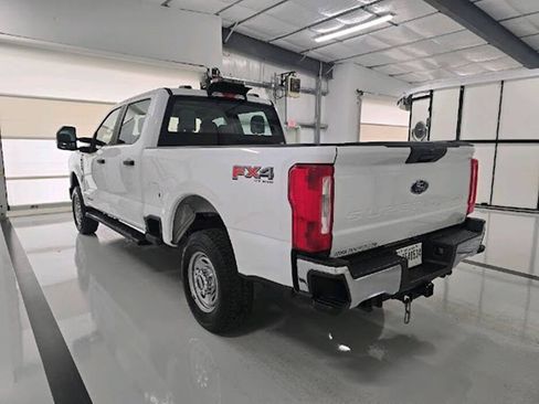 Used 2023 Ford F250 XL w/ FX4 Off-Road Package AWD/4WD image 5