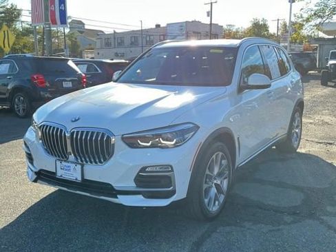 Used 2021 BMW X5 xDrive40i w/ Convenience Package image 1
