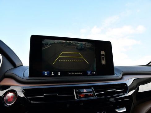 Used 2026 Acura MDX w/ Technology Package image 12