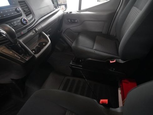 Used 2024 Ford Transit 250 Low Roof AWD w/ Exterior Upgrade Package image 15