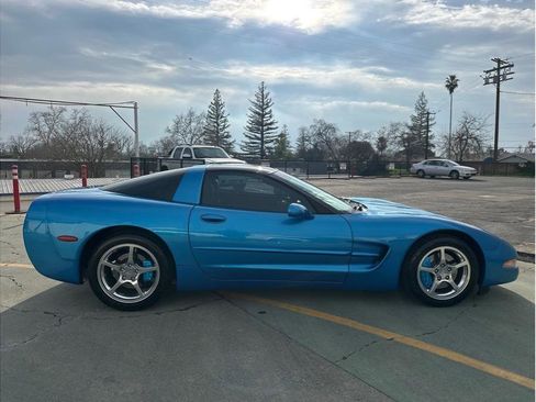 Used 2000 Chevrolet Corvette Coupe w/ Memory Pkg image 6