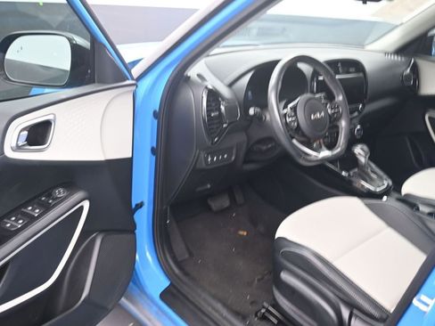 Used 2023 Kia Soul GT-Line FWD image 10
