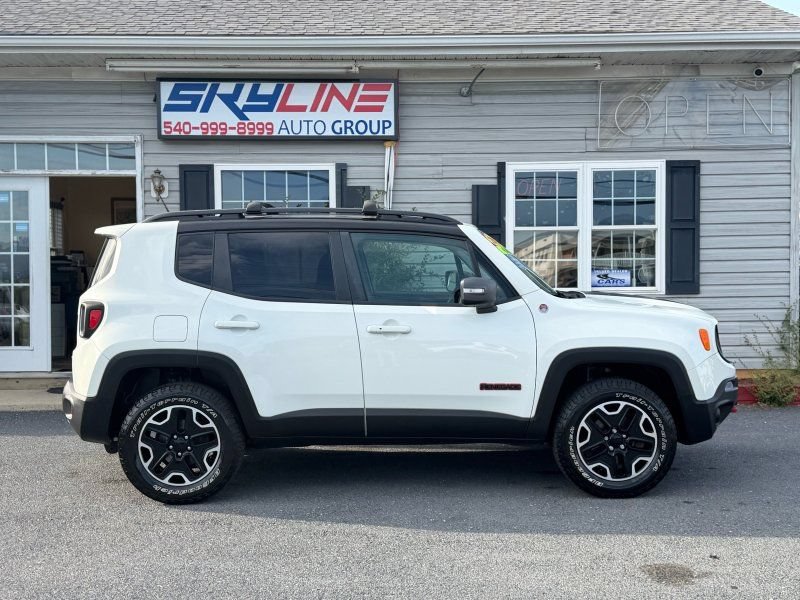 Used 2017 Jeep Renegade Trailhawk AWD/4WD image 1