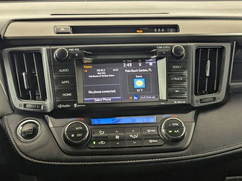 Used 2018 Toyota RAV4 XLE FWD image 18