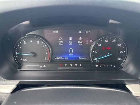 Used 2023 Ford Explorer XLT w/ Equipment Group 202A AWD/4WD image 11