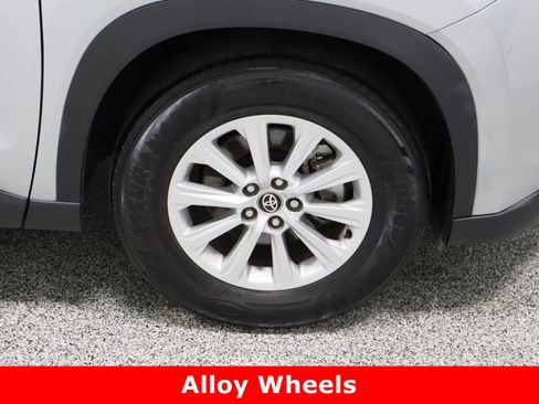 Certified 2025 Toyota Grand Highlander FWD image 5