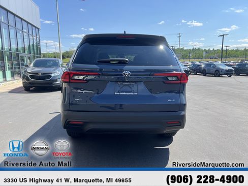 Used 2025 Toyota Grand Highlander AWD image 7
