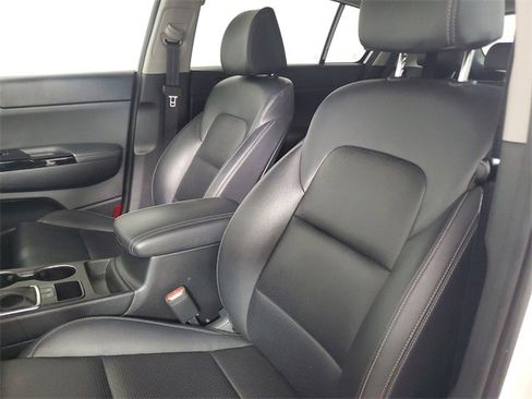 Used 2022 Kia Sportage EX image 22