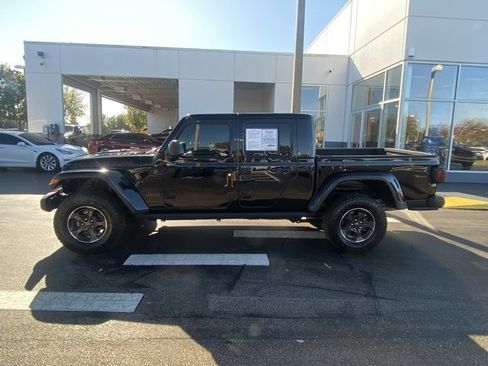 Used 2023 Jeep Gladiator Rubicon w/ Cold Weather Group image 5