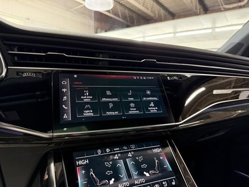 Used 2021 Audi Q7 3.0T Premium Plus w/ Executive Package image 27