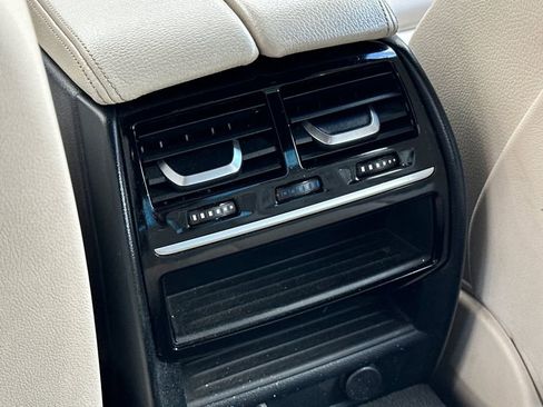 Used 2018 BMW 530i image 13