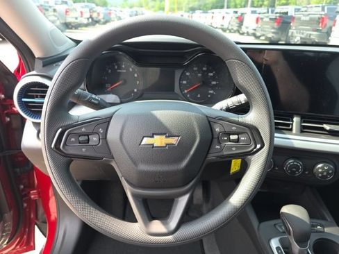 New 2026 Chevrolet Trax LS w/ LS Convenience Package FWD image 9