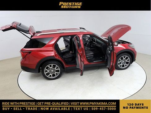 Used 2025 Ford Explorer Platinum w/ Ultimate Package image 24