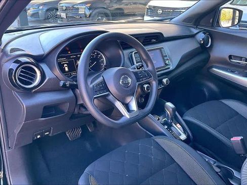 Certified 2020 Nissan Kicks SV image 16