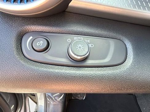 New 2026 Chevrolet Trax LS w/ LS Convenience Package FWD image 12