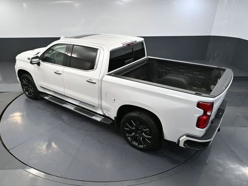 Used 2022 Chevrolet Silverado 1500 High Country image 64