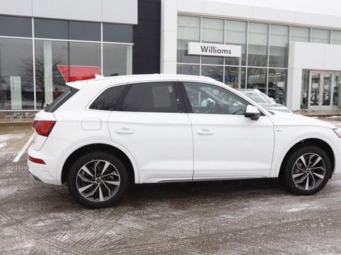 Used 2022 Audi Q5 2.0T Premium Plus w/ Premium Plus Package image 2