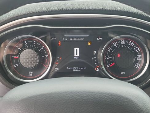 Used 2020 Dodge Challenger SXT RWD image 11