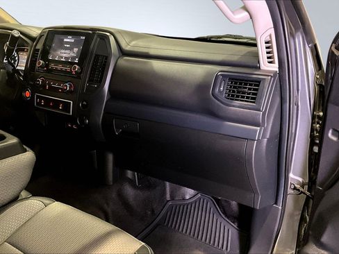 Used 2021 Nissan Titan S w/ S Utility Package image 25