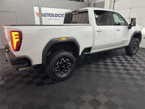 Used 2024 GMC Sierra 2500 AT4X image 10
