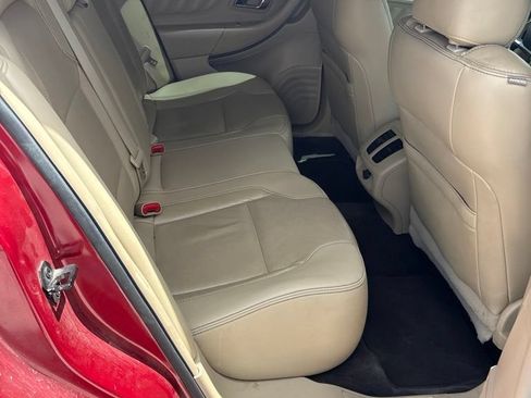 Used 2018 Ford Taurus SEL w/ Equipment Group 201A FWD image 21