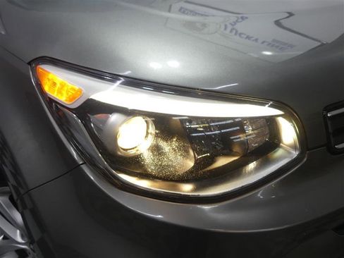 Used 2017 Kia Soul + w/ Primo Package image 12