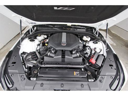 Used 2026 Cadillac CT5 V w/ Technology Package RWD image 33