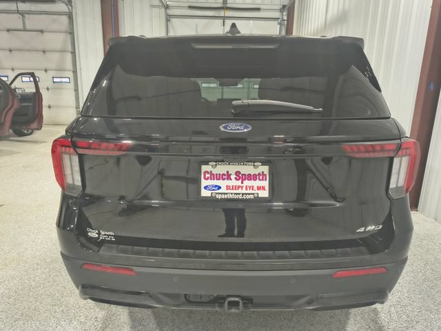 Certified 2025 Ford Explorer ST-Line w/ Premium Package AWD/4WD image 6