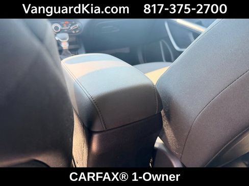 Certified 2025 Kia Soul LX w/ LX Technology Package FWD image 25
