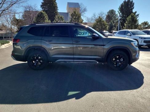 New 2026 Volkswagen Atlas Peak Edition AWD/4WD image 9